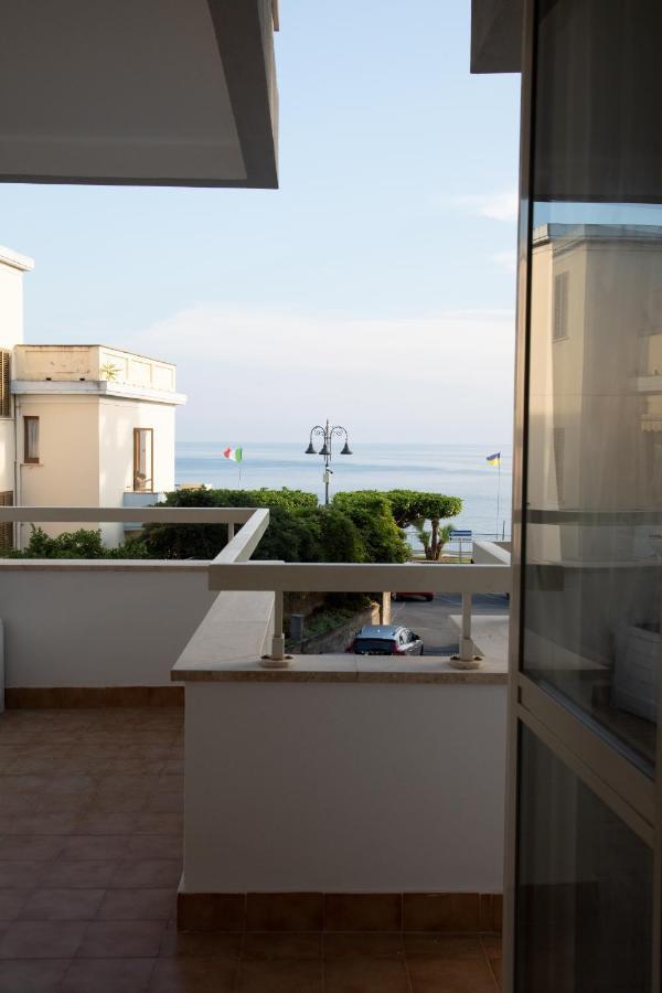 B&B Lungomare ديامنتي المظهر الخارجي الصورة